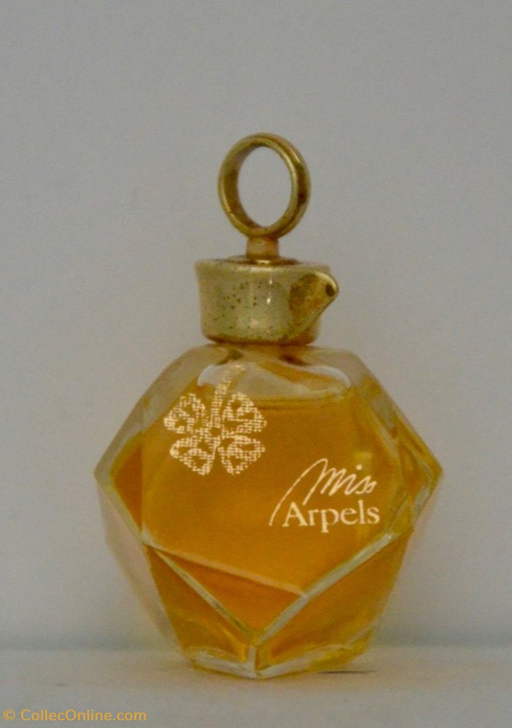 VAN CLEEF & ARPELS - Miss Arpels parfums beaute miniatures van cleef arpels miss arpels