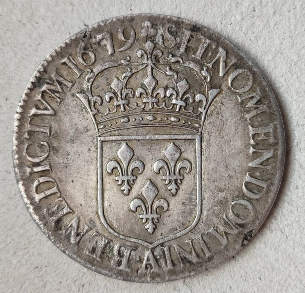 Écu 1679 A à la cravate monnaies europe medievale france royales ecu 1679 a a la cravate