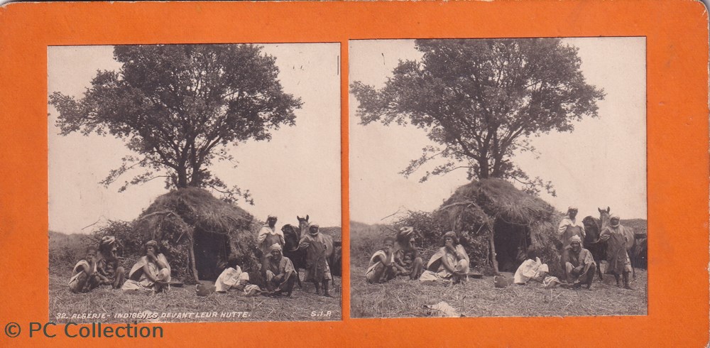 32-Algérie indigènes devant leur hutte documents anciens chromos images 32 algerie indigenes devant leur hutte