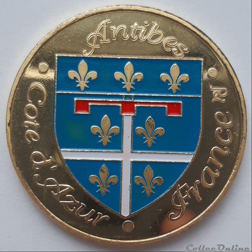 medaille antibes la vieille ville