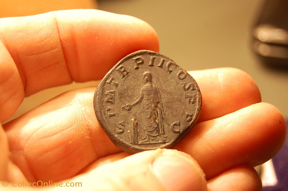 Sesterce Gordien Empereur debout monnaies antiques a romaines imperiales et republicaines sesterce gordien empereur debout