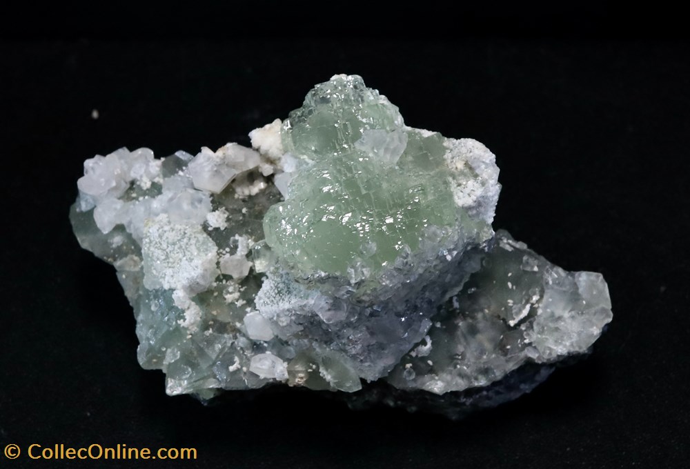 Fluorine (Dalnegorsk, Russie) mineraux meteorites fluorine dalnegorsk russie
