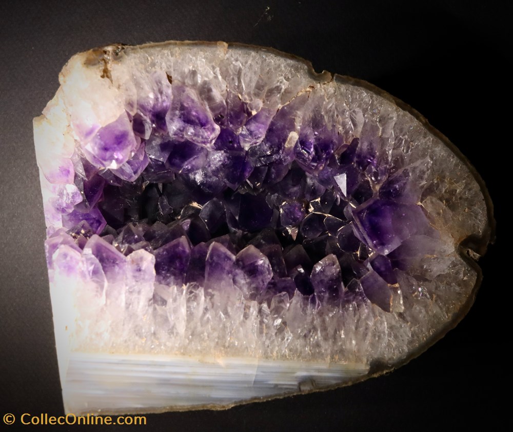 mineraux meteorites quartz geode amethyste uruguay