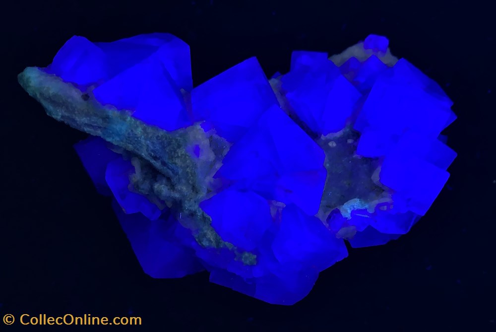 Fluorine (Le Beix, France) 5 mineraux meteorites fluorine le beix france