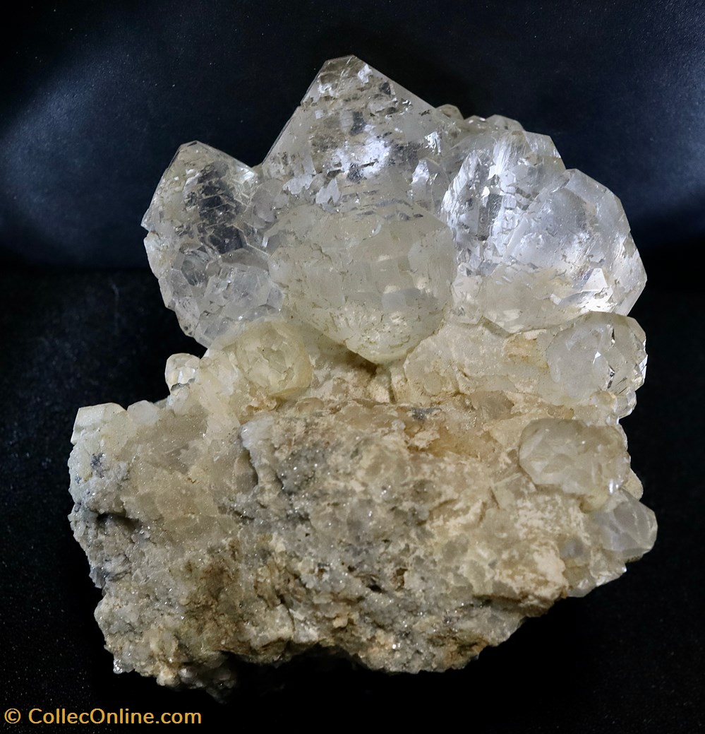 Fluorine (Dalnegorsk, Russie) 2 mineraux meteorites fluorine dalnegorsk russie