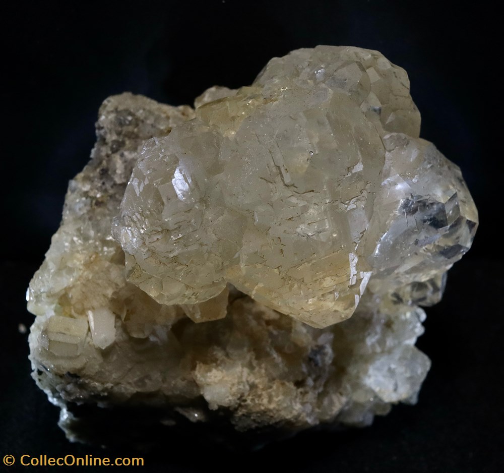 Fluorine (Dalnegorsk, Russie) 4 mineraux meteorites fluorine dalnegorsk russie