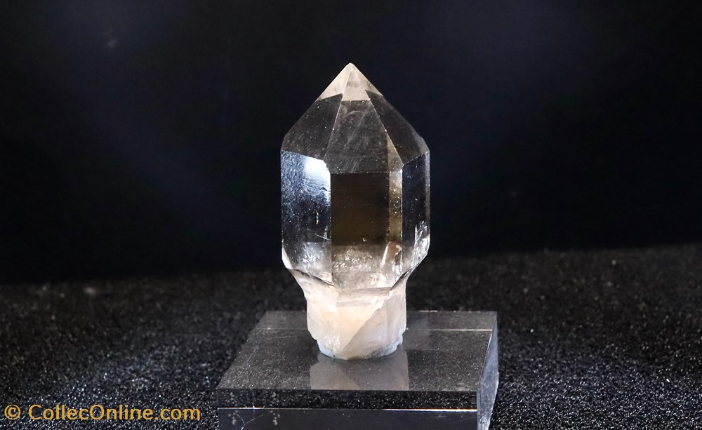 Quartz sceptre mineraux meteorites quartz sceptre