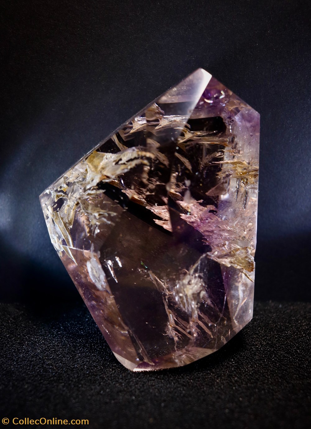 mineraux meteorites quartz ametrine resurfacee