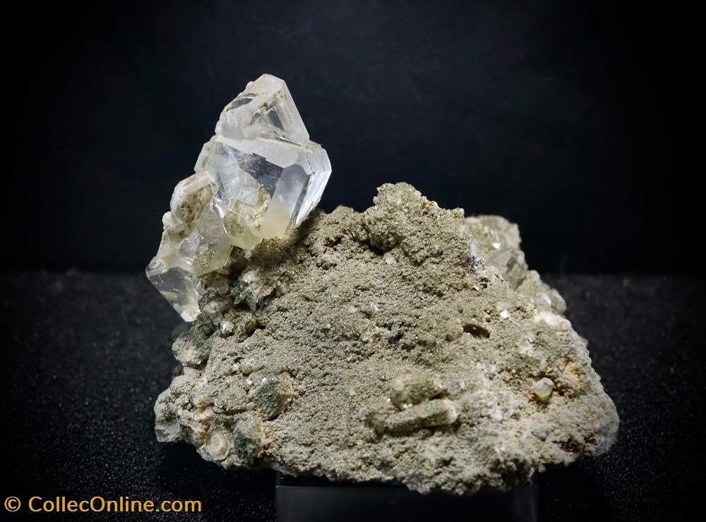 Fluorine (Dalnegorsk, Russie) 3 mineraux meteorites fluorine dalnegorsk russie