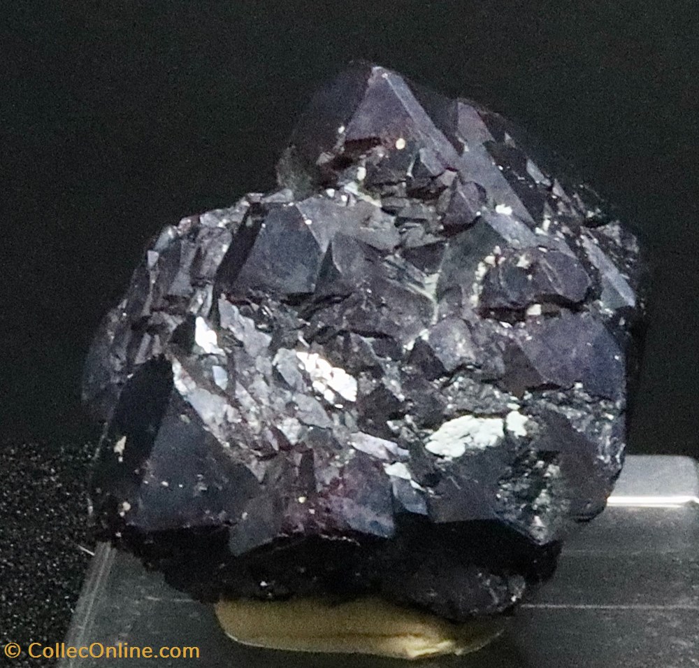 Cuprite (Rép. Altaï, Russie) 2 mineraux meteorites cuprite rep altai russie