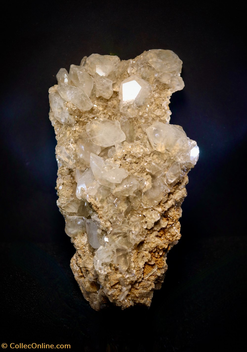 Datolite incolore (Dalnegorsk, Russie) mineraux meteorites datolite incolore dalnegorsk russie