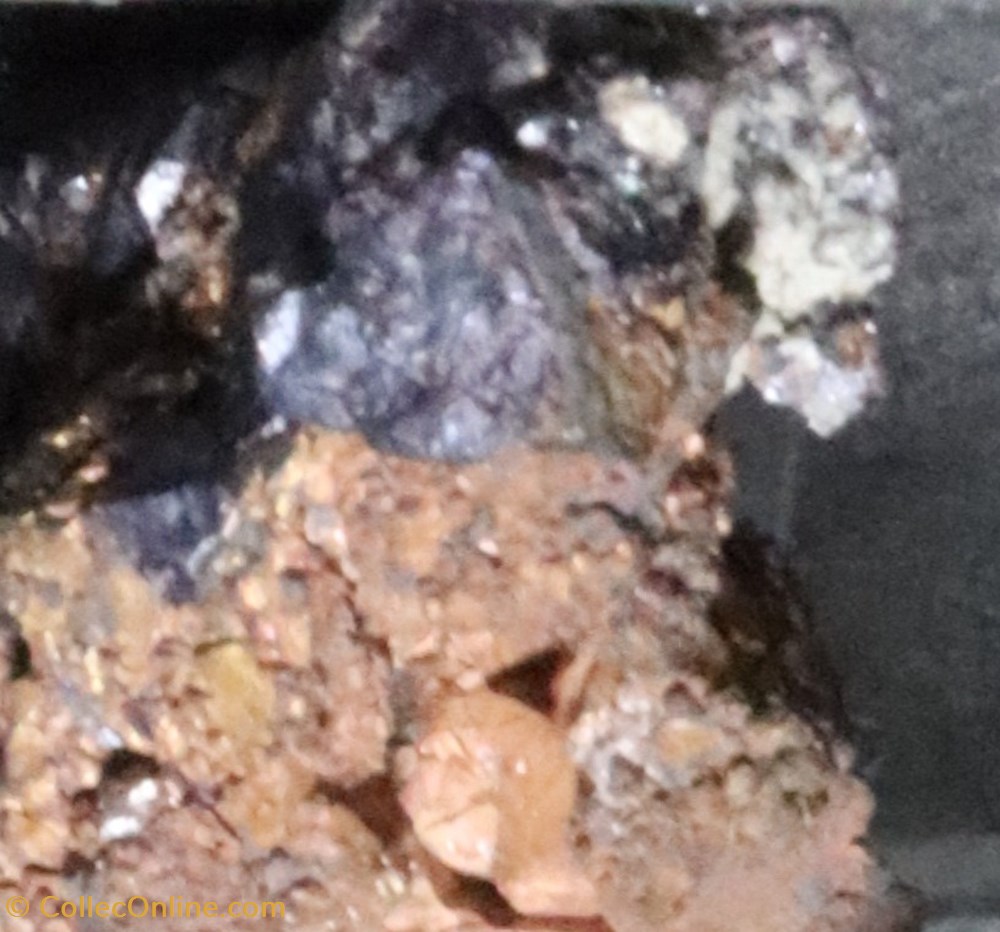 Cuprite argentifère (Rép. Altaï, Russie) 3 mineraux meteorites cuprite argentifere rep altai russie