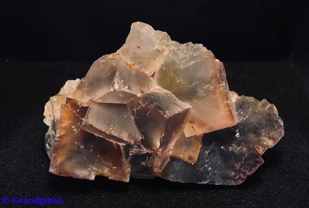 mineraux meteorites fluorine france