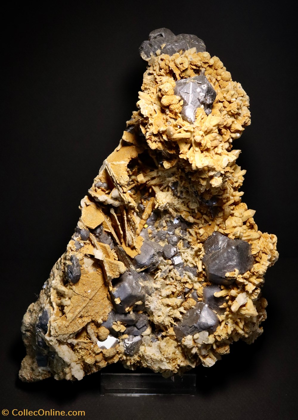 Galène (Dalnegorsk, Russie) mineraux meteorites galene dalnegorsk russie