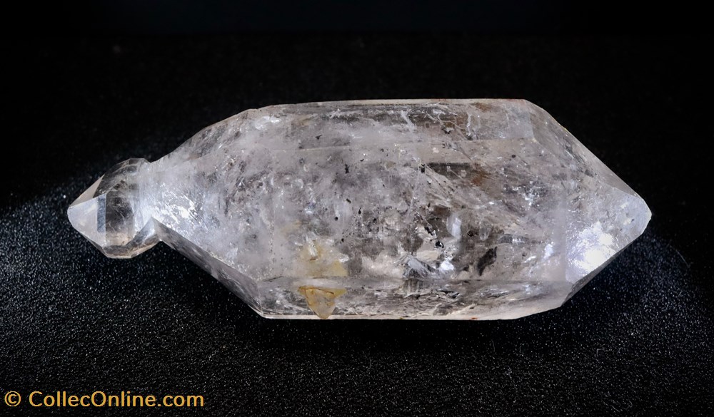 Quartz biterminé à libelle (Oignies, Pas de Calais) mineraux meteorites quartz bitermine a libelle oignies pas de calais
