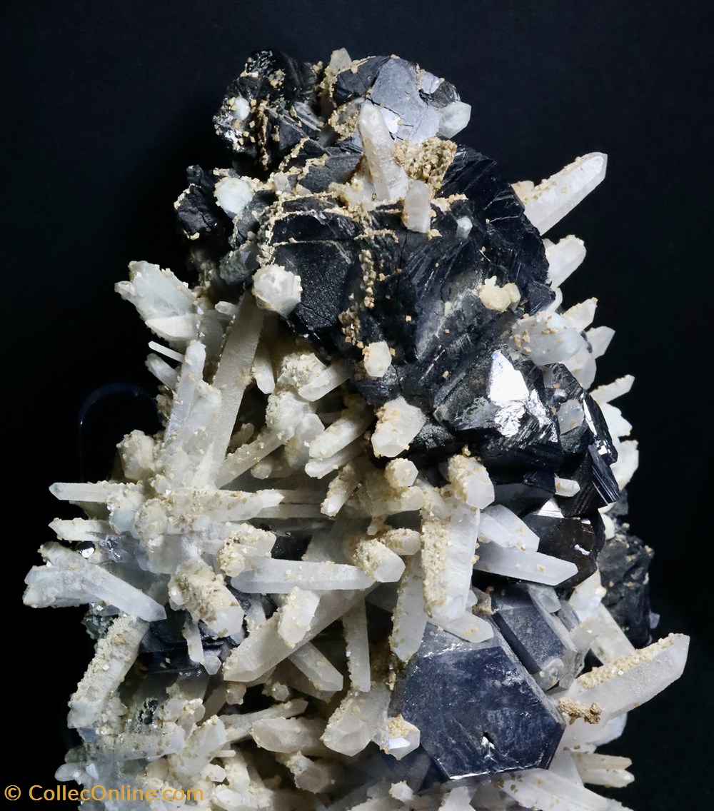 Galène, sphalérite et quartz (Dalnegorsk, Russie) mineraux meteorites galene sphalerite et quartz dalnegorsk russie