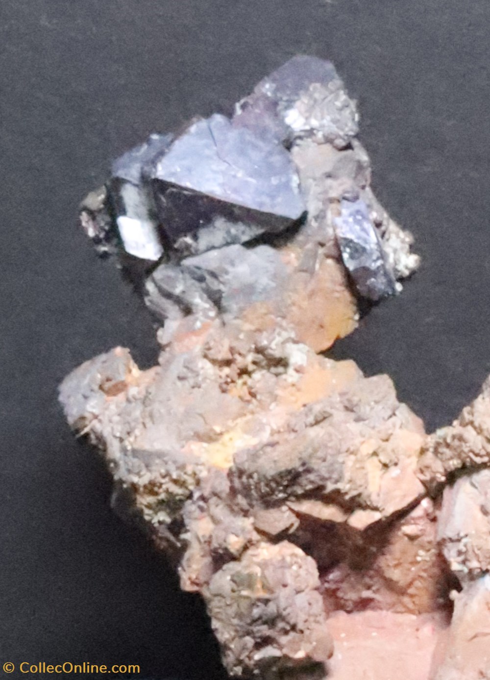 Cuprite argentifère (Rép. Altaï, Russie) 2 mineraux meteorites cuprite argentifere rep altai russie