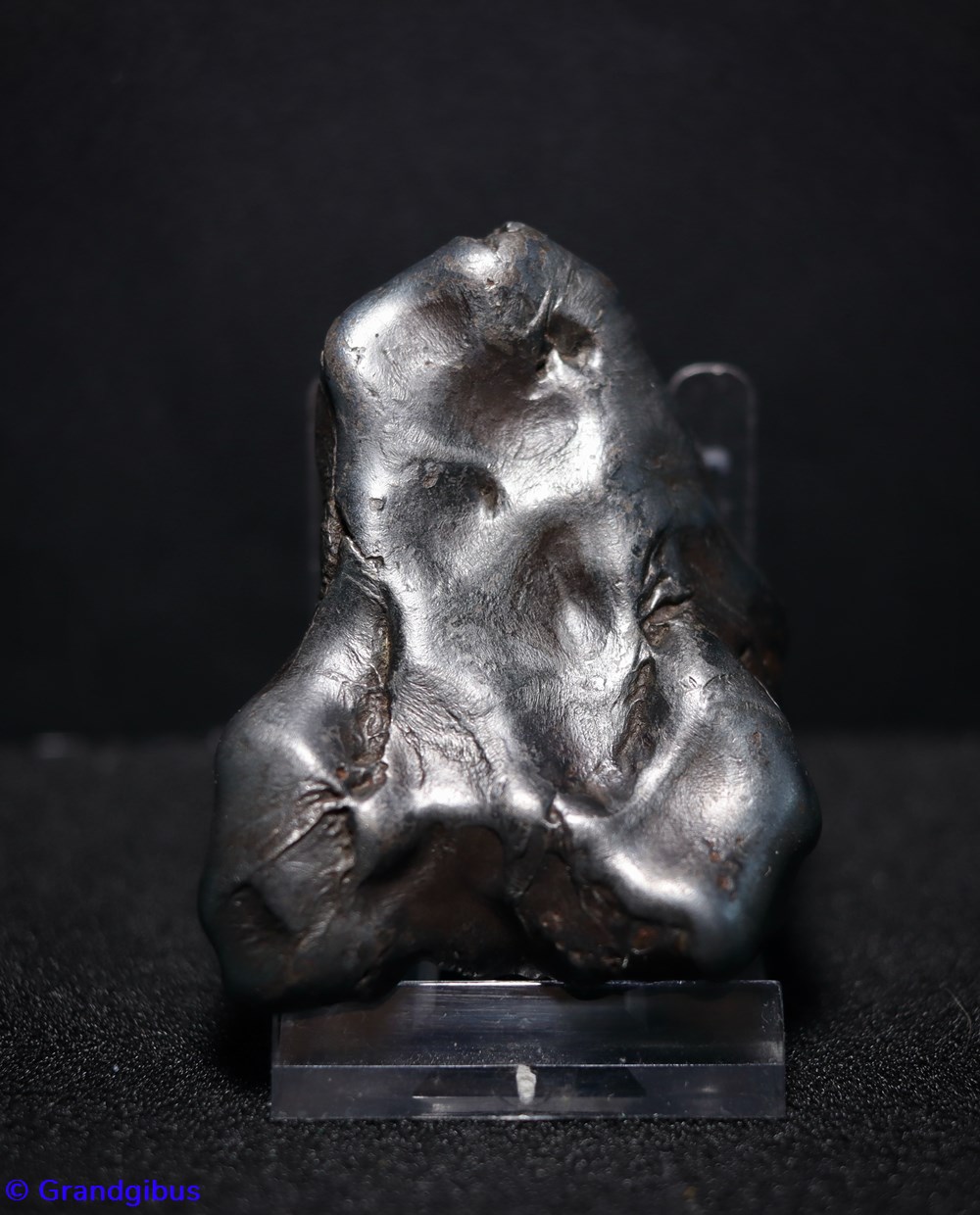 mineraux meteorites sikhote aline regmaglypte meteorite