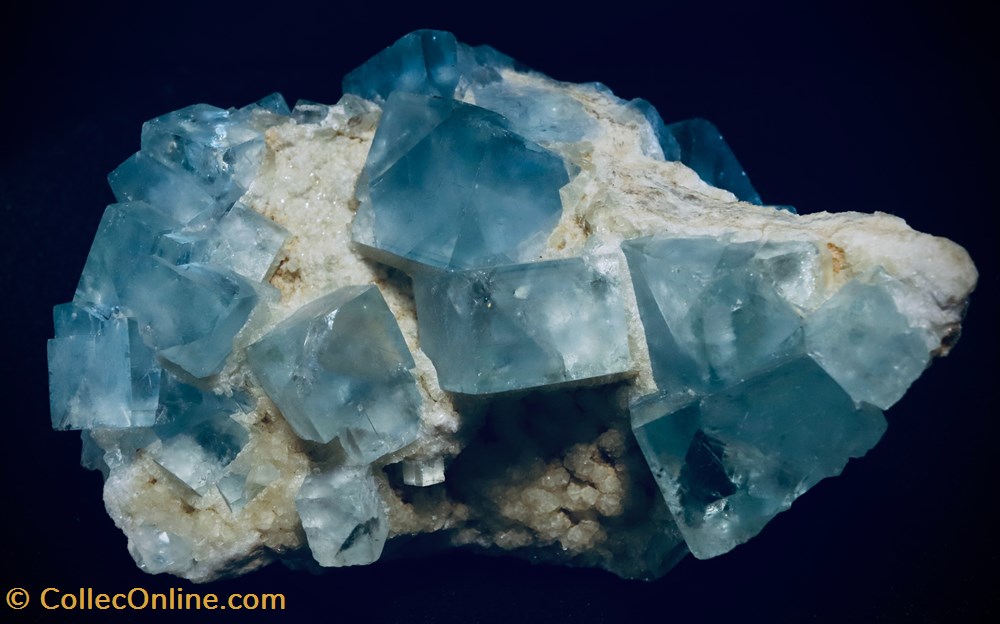 Fluorine (Le Beix, France) mineraux meteorites fluorine le beix france