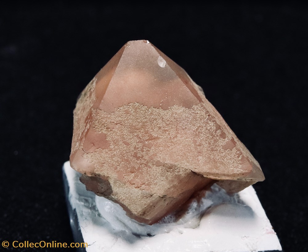 Fluorine rose (Chamonix, France) 3 mineraux meteorites fluorine rose chamonix france