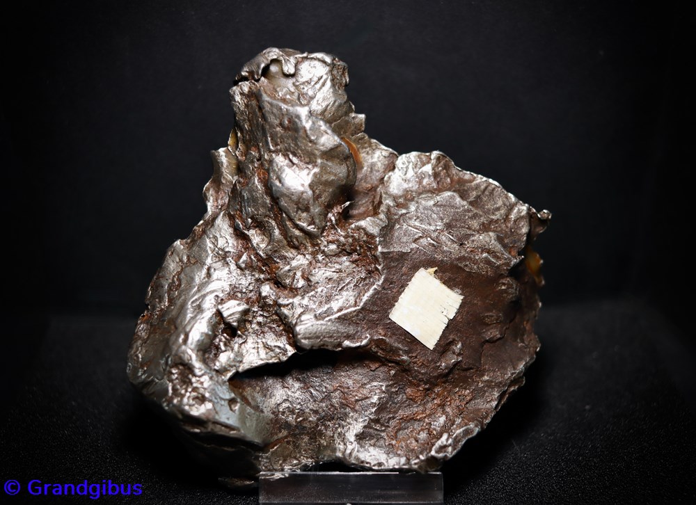 mineraux meteorites sikhote aline shrapnel meteorite