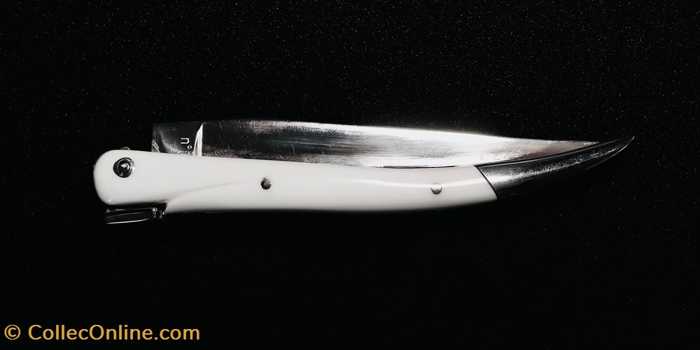 Laguilole en Aubrac - Série Limitée Origine Concorde 4 couteaux touristiques laguilole en aubrac serie limitee origine concorde