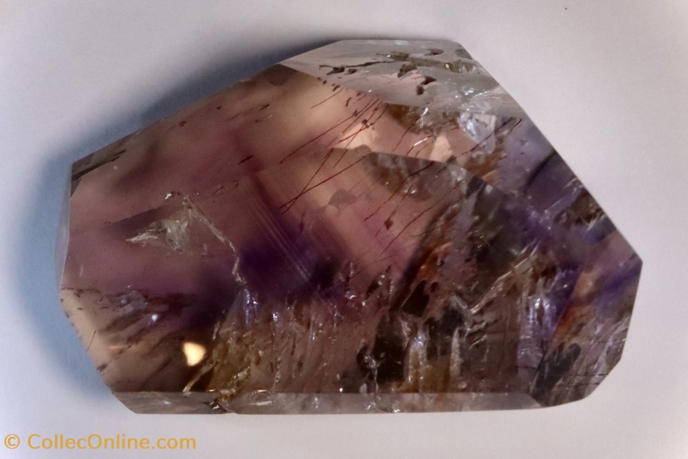 mineraux meteorites quartz ametrine resurfacee