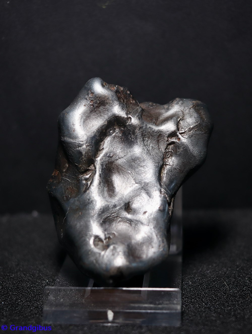 mineraux meteorites sikhote aline regmaglypte meteorite