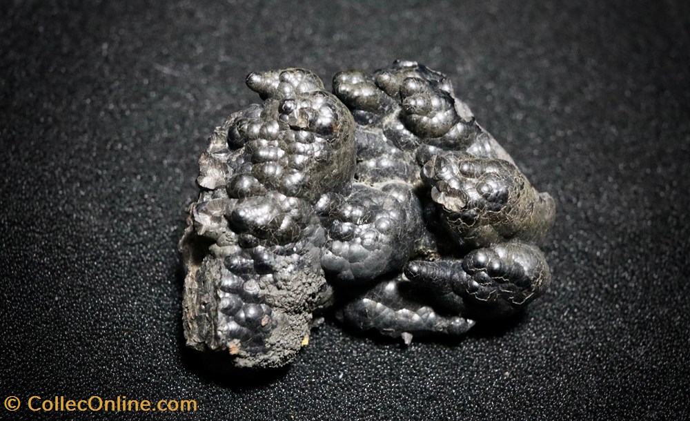 Romanèchite ou psilomélane (Pologne) mineraux meteorites romanechite ou psilomelane pologne