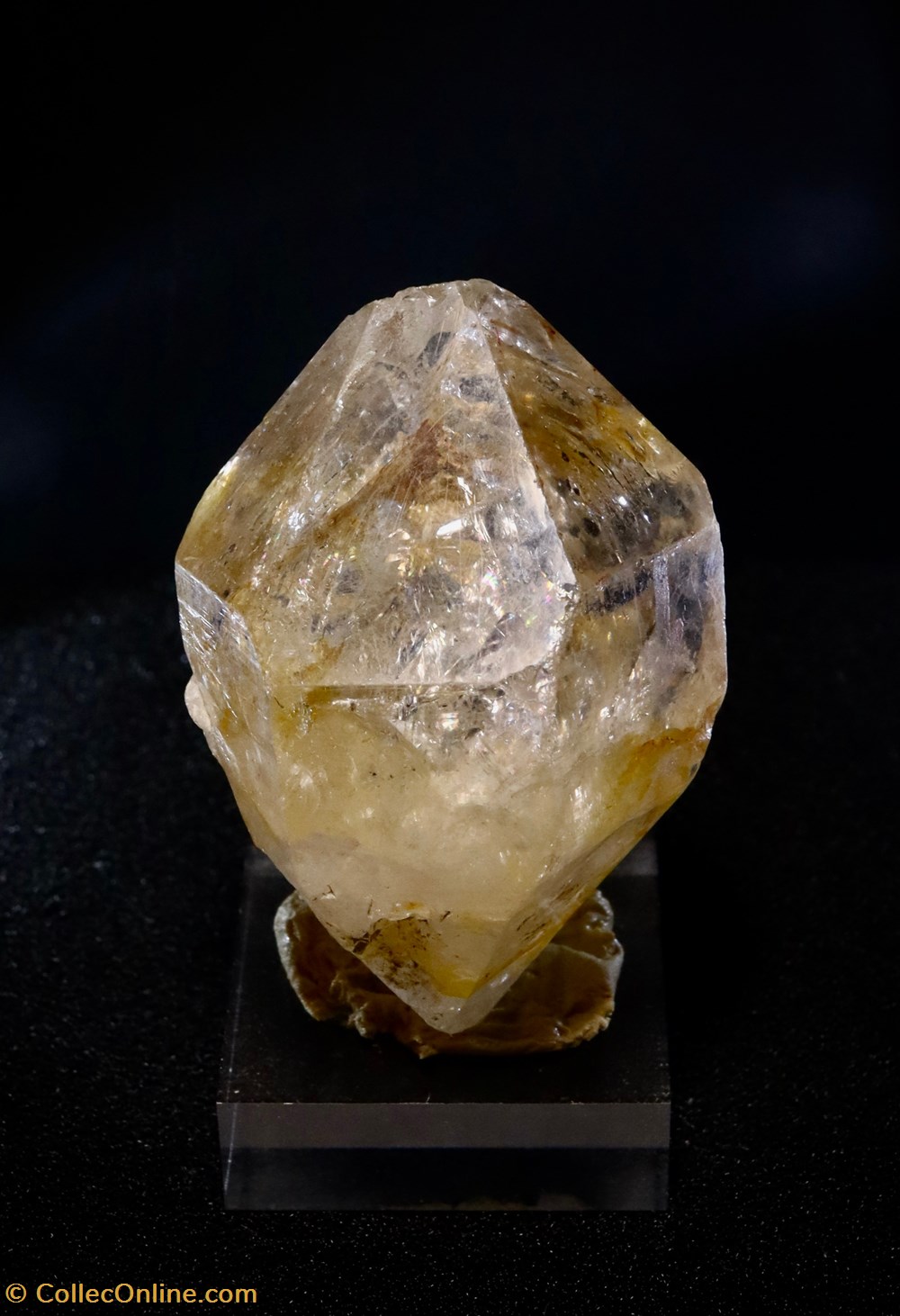 Quartz biterminé à libelle exceptionnelles (Oignies, Pas de Calais) mineraux meteorites quartz bitermine a libelle exceptionnelles oignies pas de calais