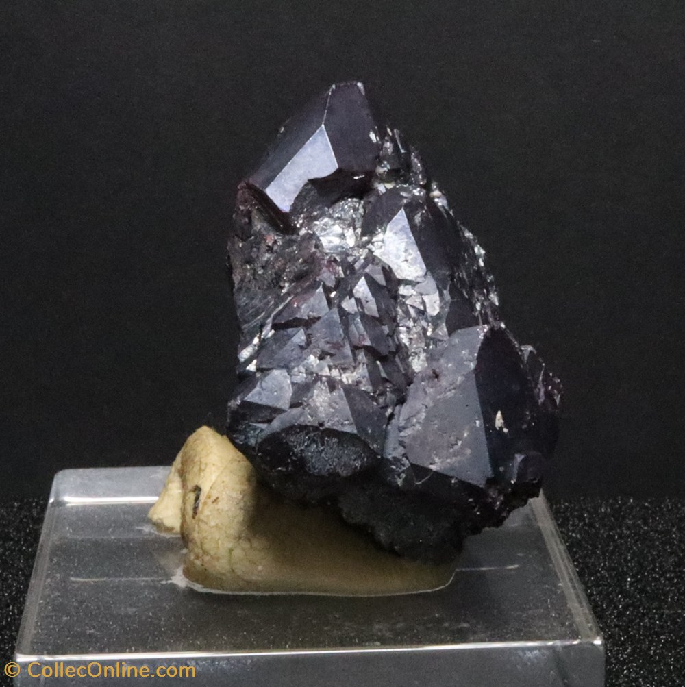 Cuprite (Rép. Altaï, Russie) 4 mineraux meteorites cuprite rep altai russie