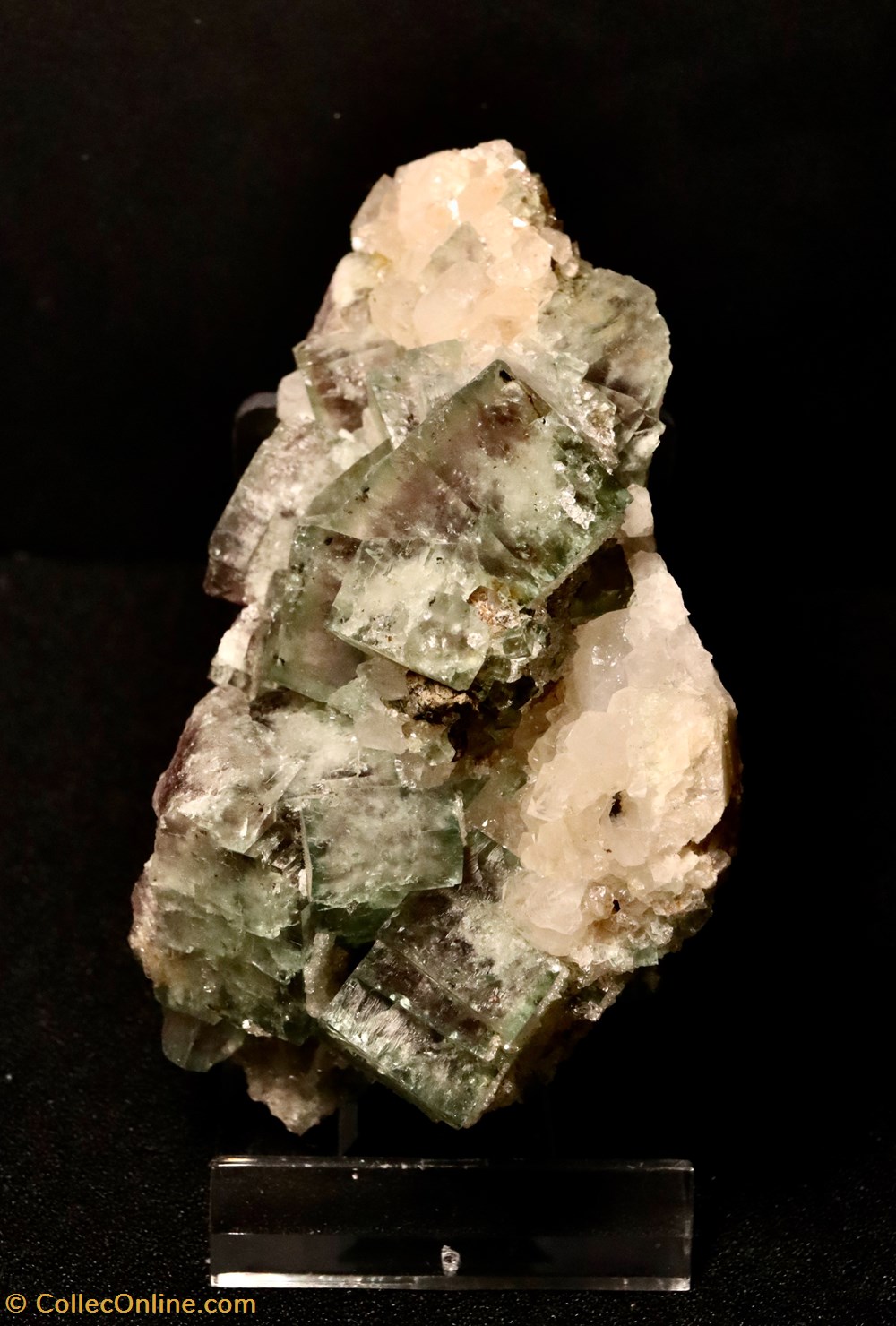 Fluorine (Angleterre) 3 mineraux meteorites fluorine angleterre