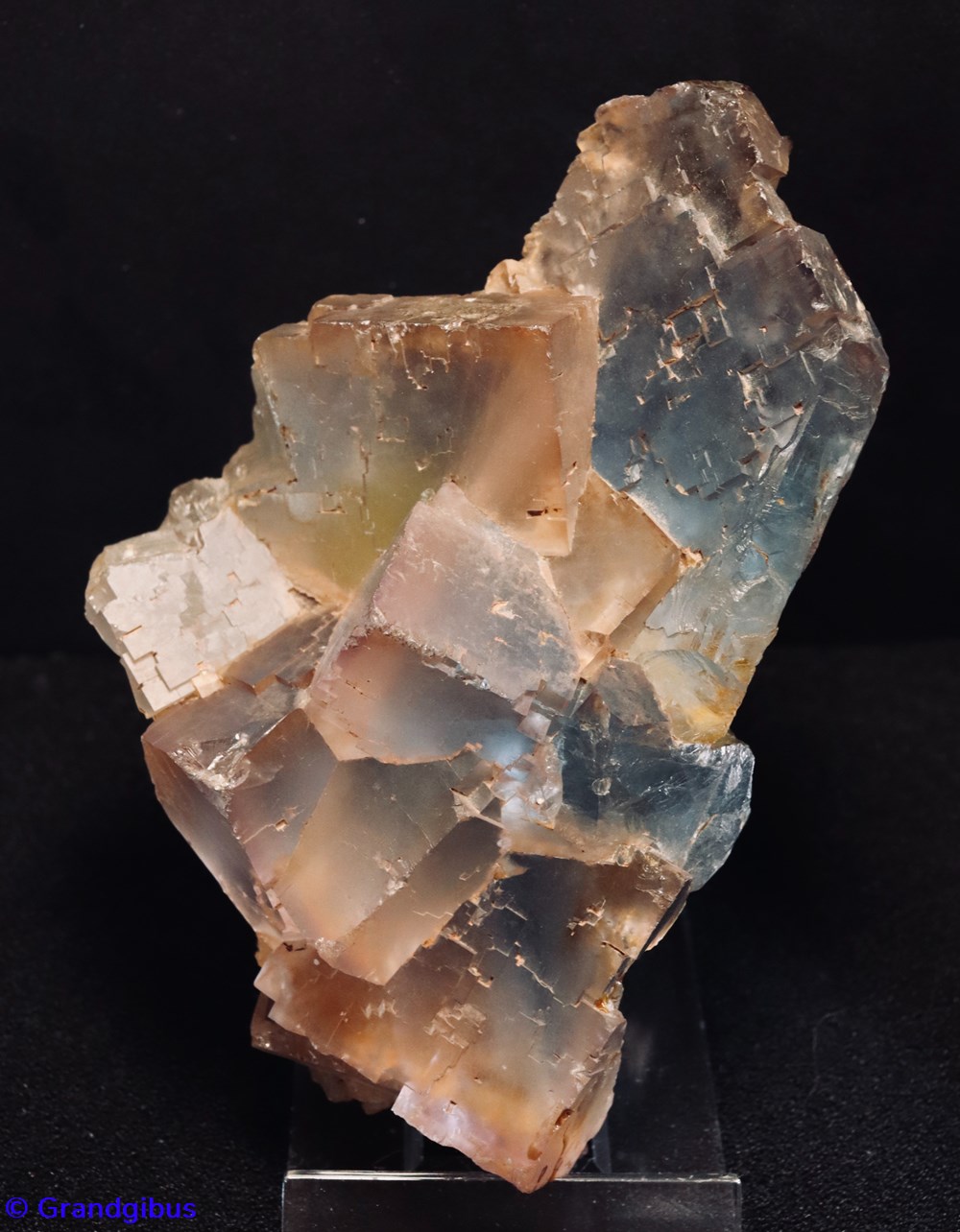 mineraux meteorites fluorine france