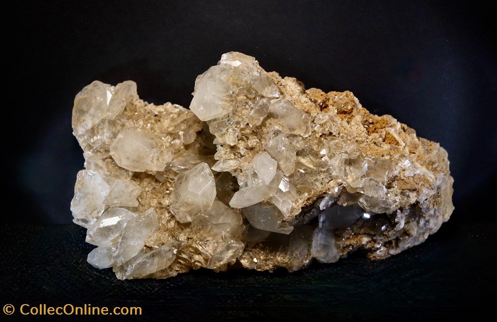 Datolite incolore (Dalnegorsk, Russie) 2 mineraux meteorites datolite incolore dalnegorsk russie