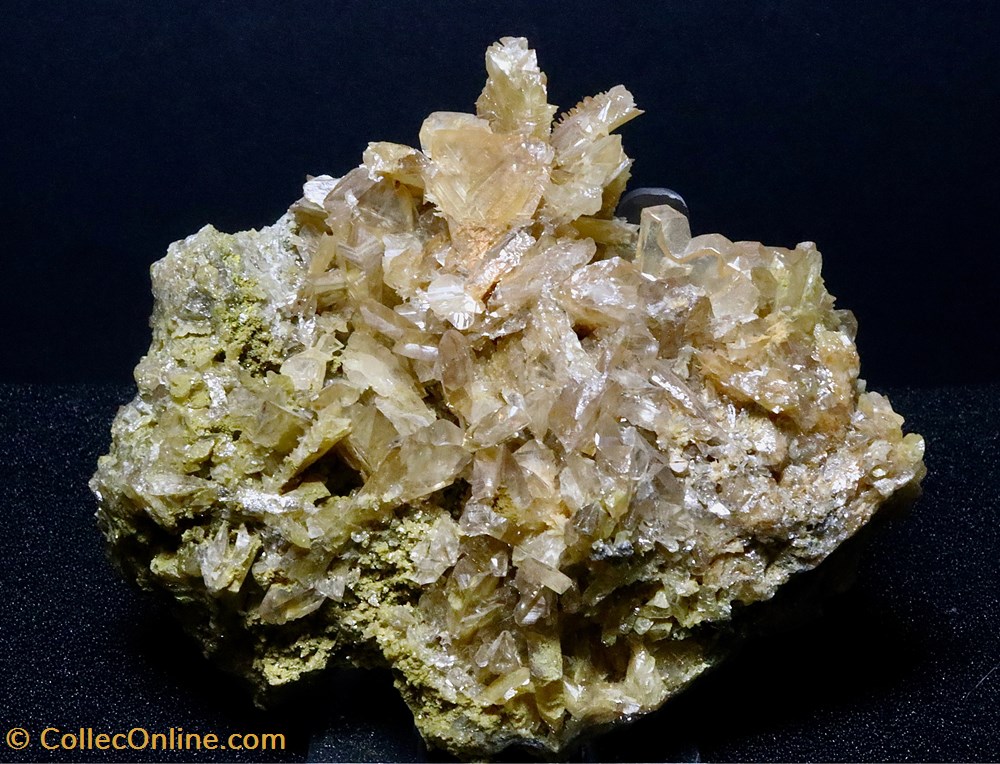 Cérusite réticulée (Namibie) mineraux meteorites cerusite reticulee namibie