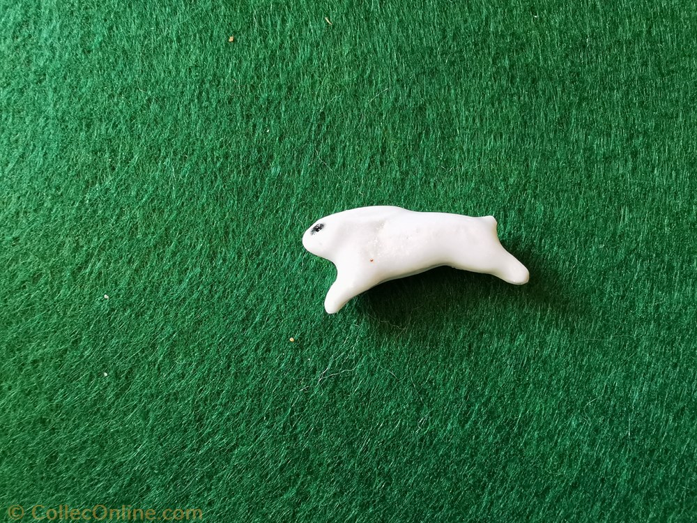 Lièvre en porcelaine autre fefe lievre en porcelaine