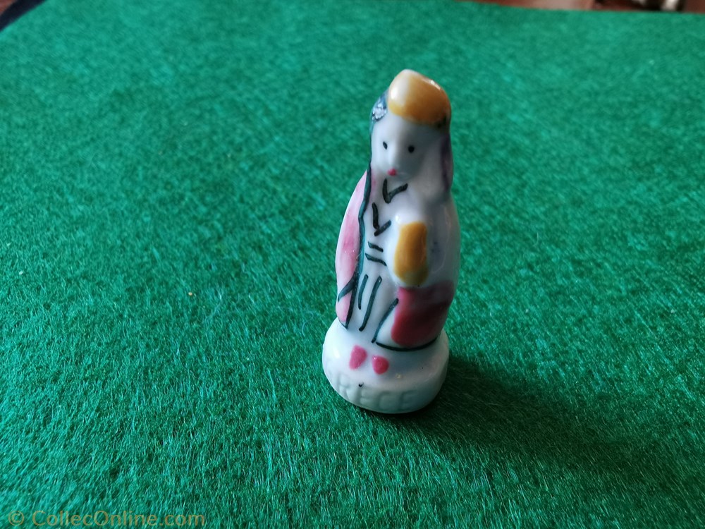 Personnage en porcelaine autre fefe personnage en porcelaine