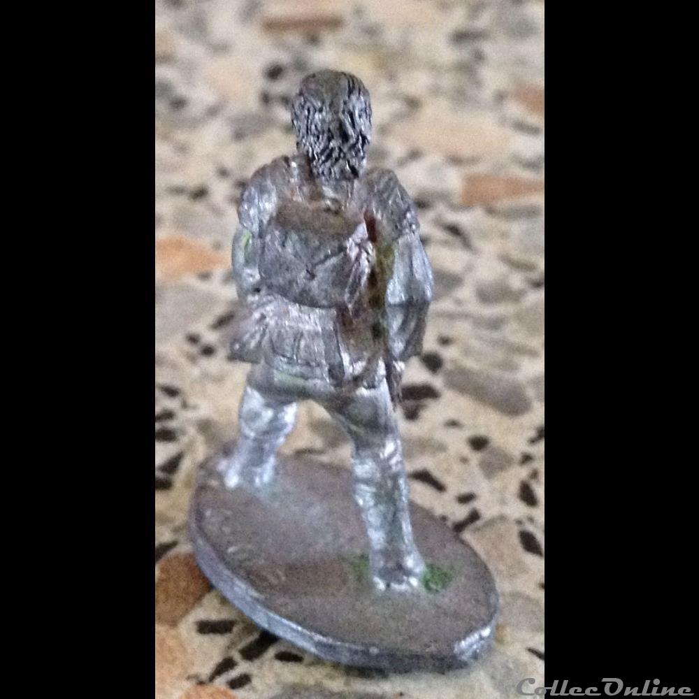 figurine autre moderne thief with wrope de j guthrie ral partha 1983