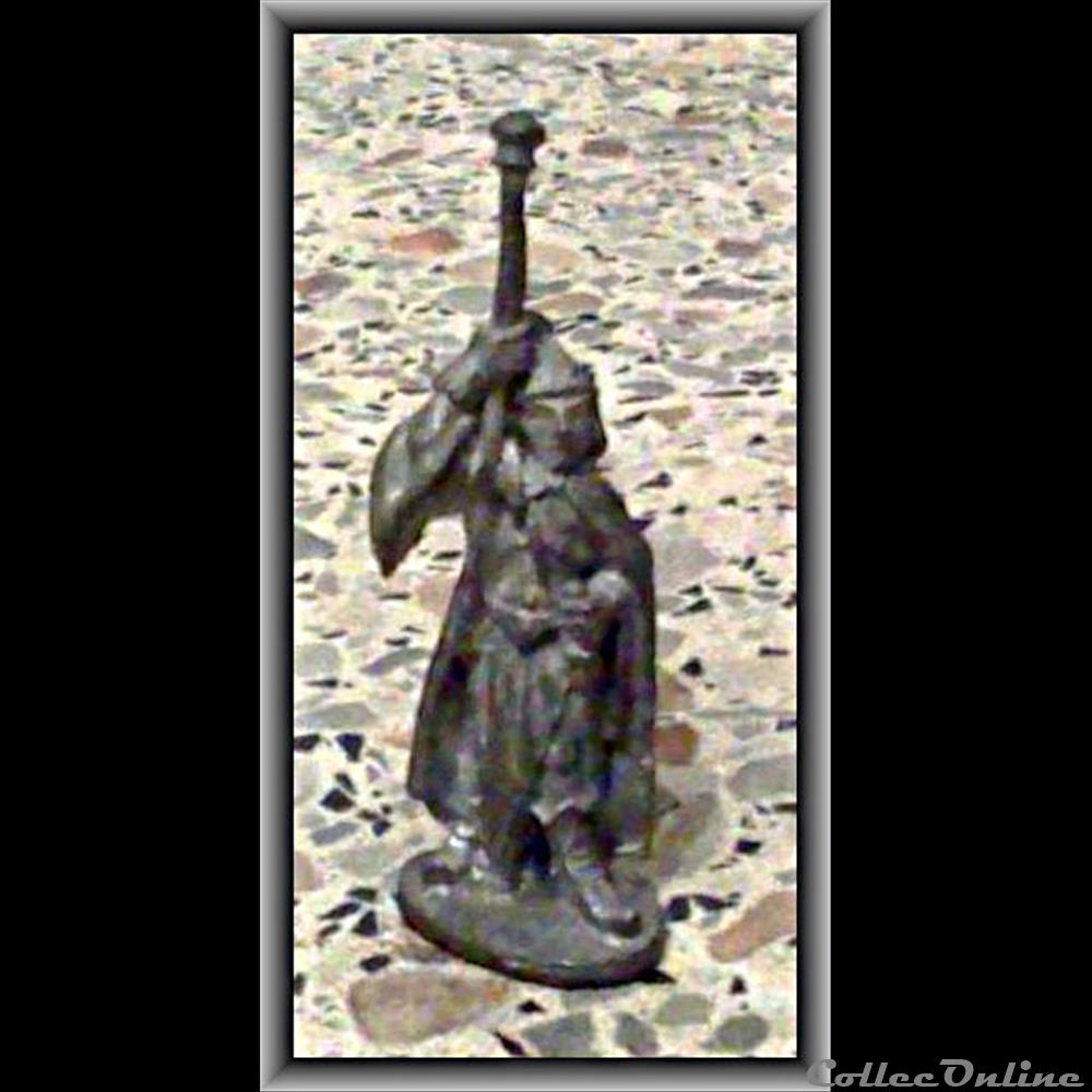 figurine autre moderne elfe wizard adventurer de j guthrie par ral partha 1979