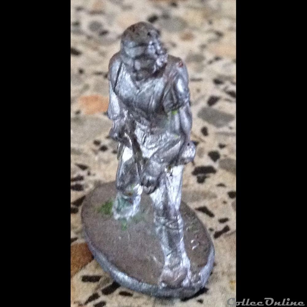 figurine autre moderne thief with wrope de j guthrie ral partha 1983