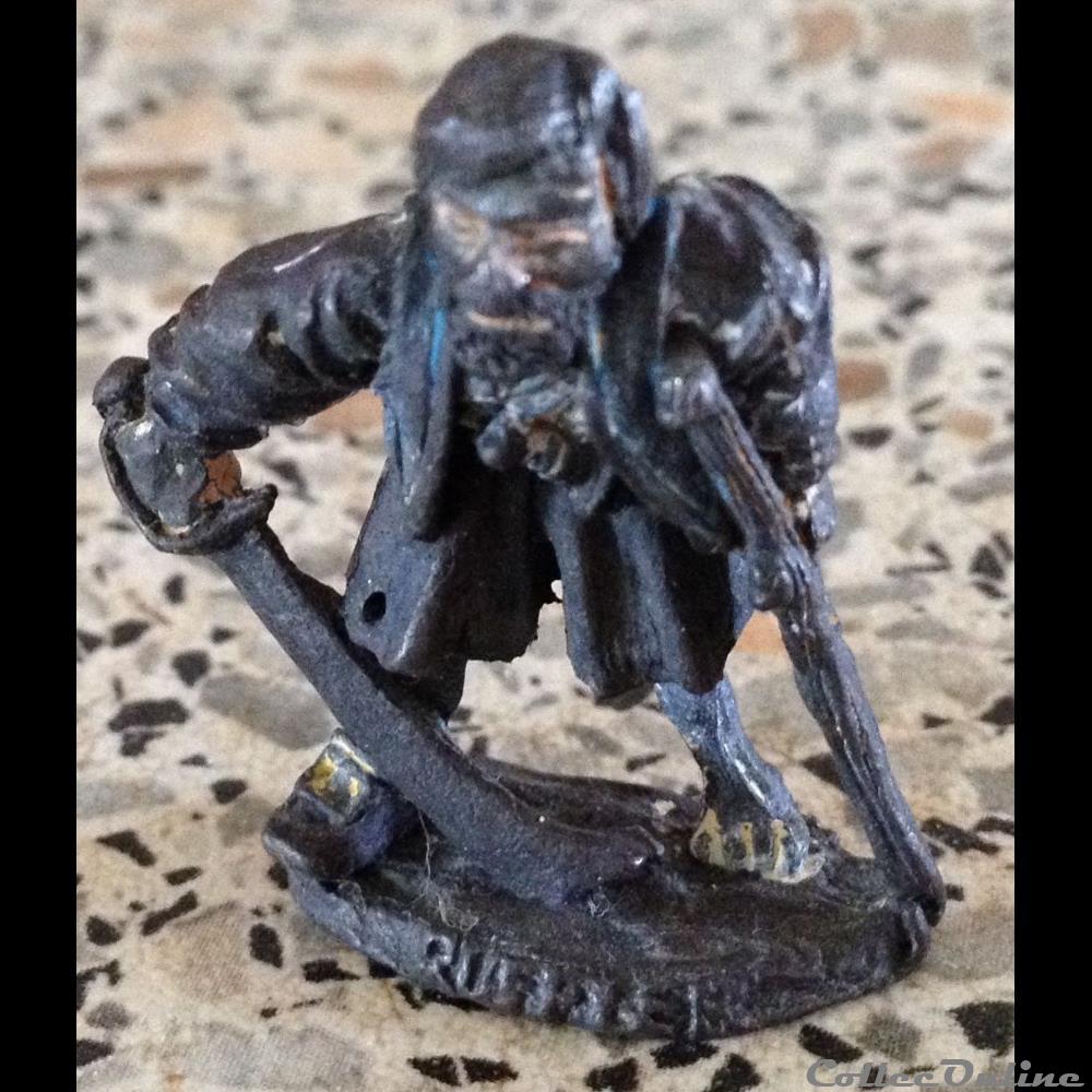 figurine autre moderne pirate a la jambe de bois producteur inconnu