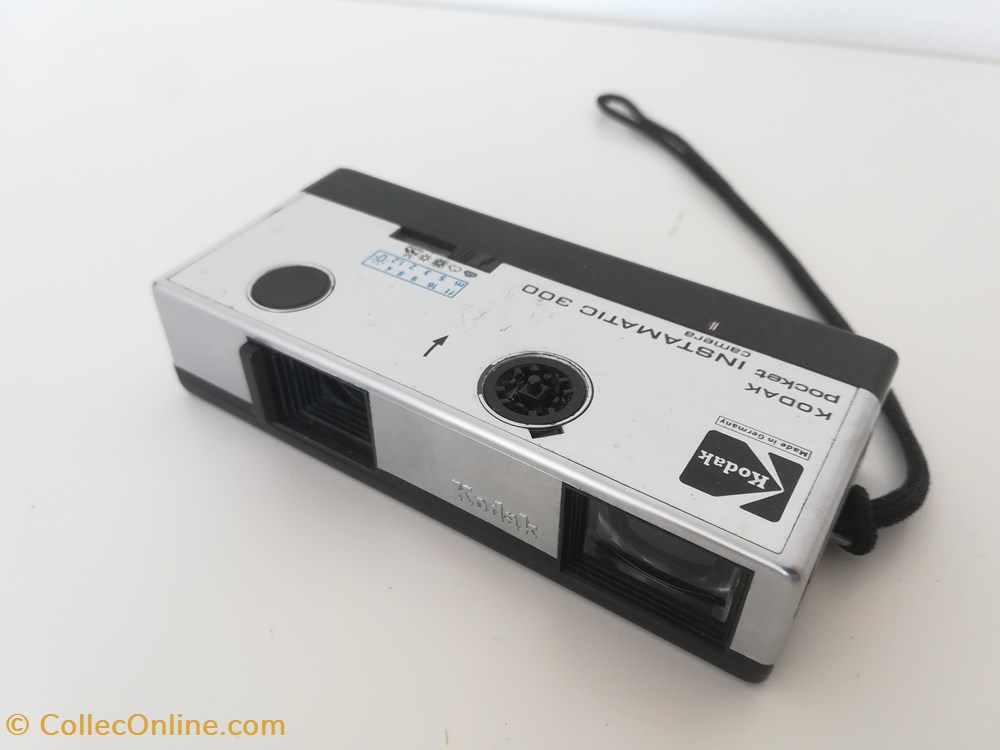 Pocket Instamatic 300 (black button) appareils photo camescopes photos argentique compact point and shoot pocket instamatic 300 black button