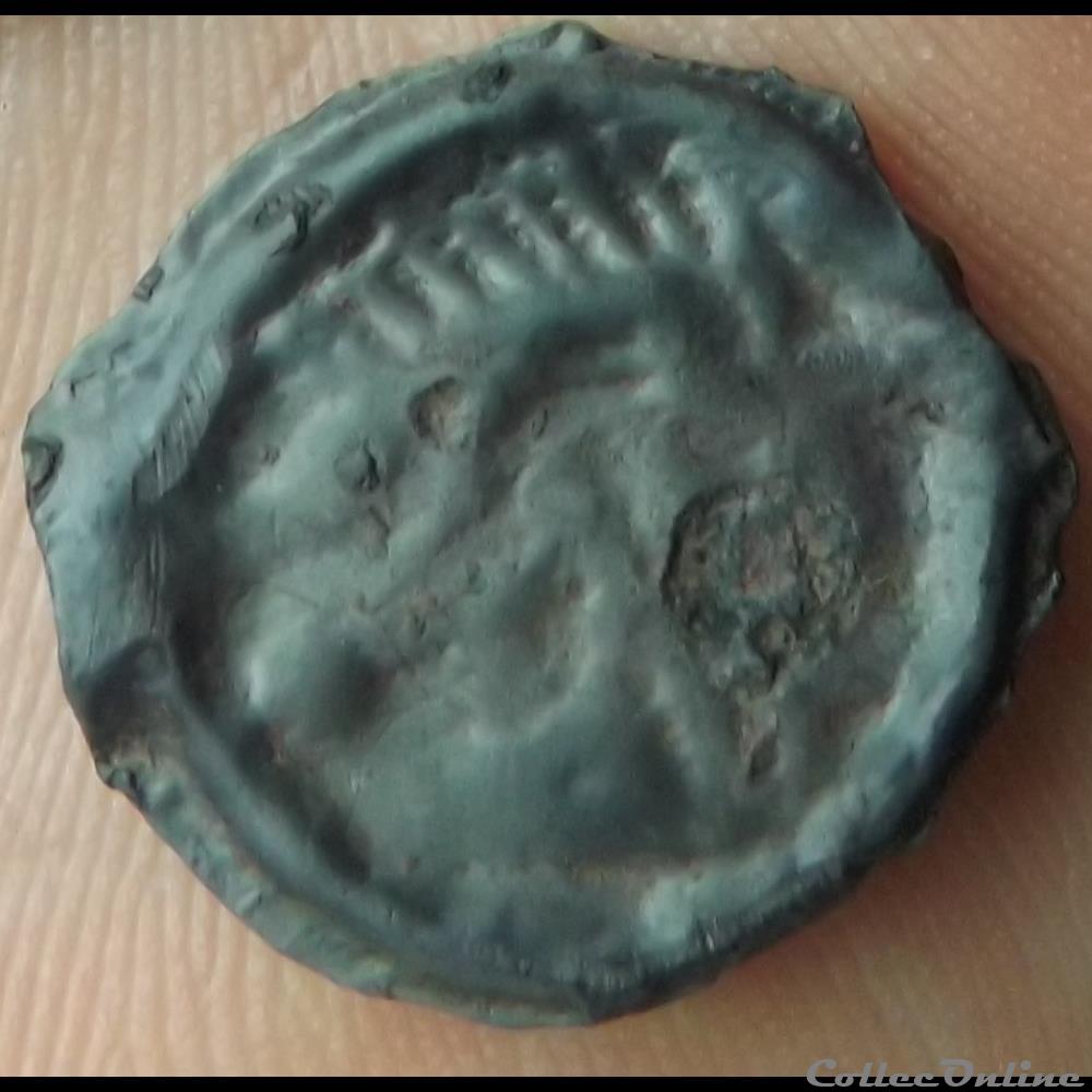 Série 968 DT 3262 var Potin OYINDIA ( dégénéré ) à la tête janiforme ou " tête bêche " monnaie antique gauloise serie 968 dt 3262 var potin oyindia degenere a la tete janiforme ou tete beche