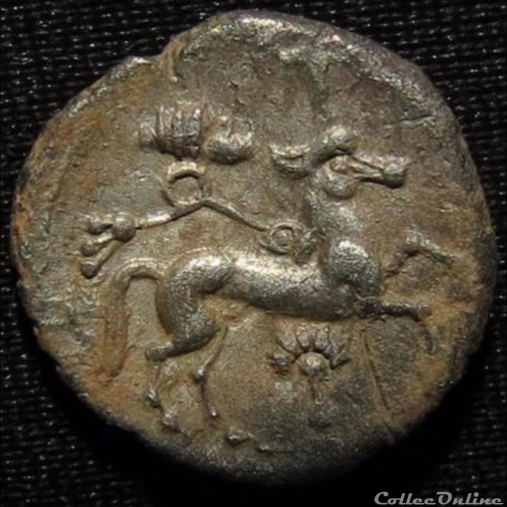 DT série 377 minimi à la tête de Pallas monnaie antique gauloise dt serie 377 minimi a la tete de pallas
