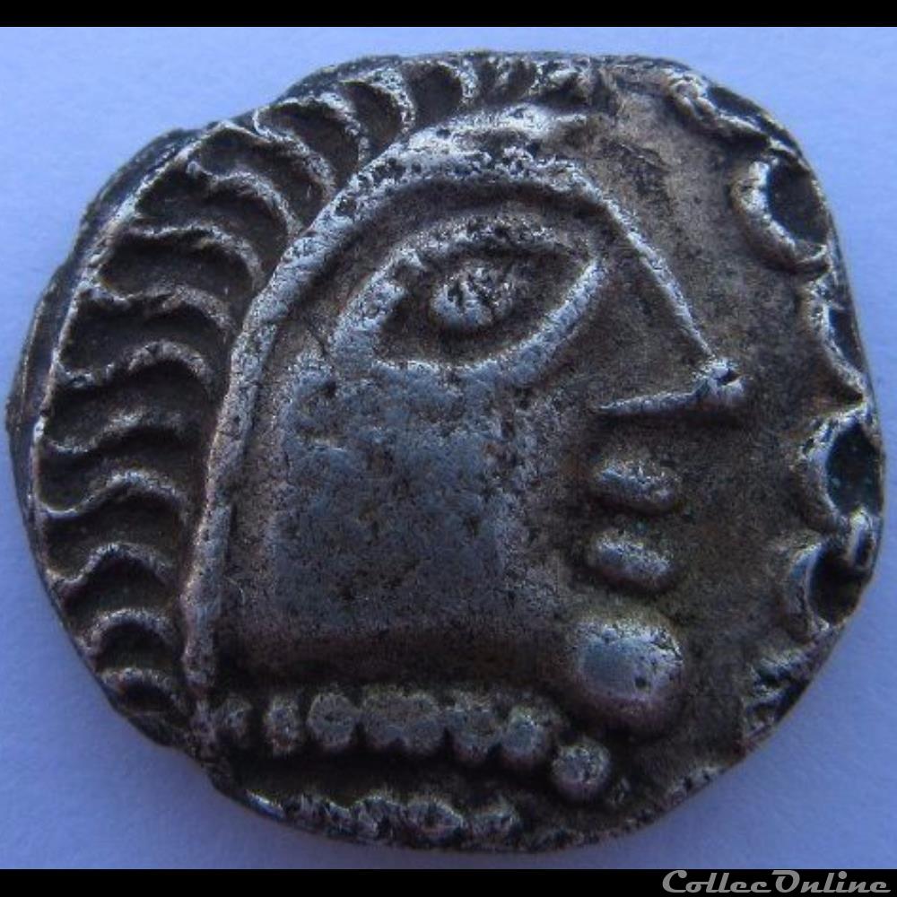 Série 32 DT 198 Quinaire au lion et au sanglier monnaie antique gauloise serie 32 dt 198 quinaire au lion et au sanglier