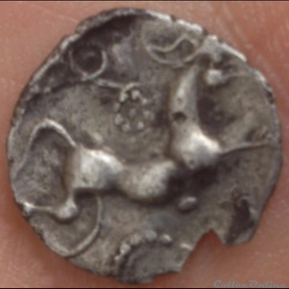 DT série 377 minimi à la tête de Pallas monnaie antique gauloise dt serie 377 minimi a la tete de pallas