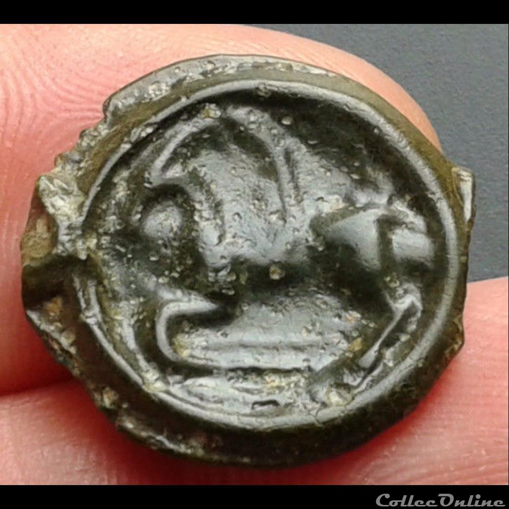 Série 902 DT 210 Potin au cavalier monnaie antique gauloise serie 902 dt 210 potin au cavalier