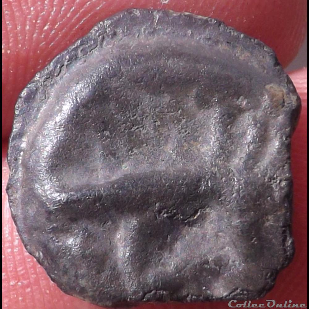 Potin du type de Tremblois ( type 3 ) monnaie antique gauloise potin du type de tremblois type 3
