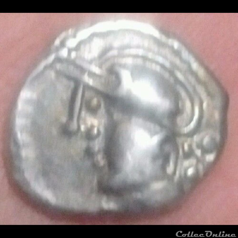 Série 881 DT 3189 var Quinaire à la tête casquée monnaie antique gauloise serie 881 dt 3189 var quinaire a la tete casquee