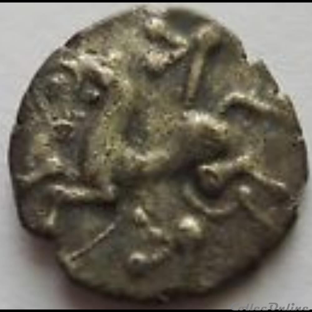 DT série 377 minimi à la tête de Pallas / aux deux carnyx monnaie antique gauloise dt serie 377 minimi a la tete de pallas aux deux carnyx